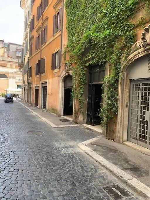 Farnese Muse-1
